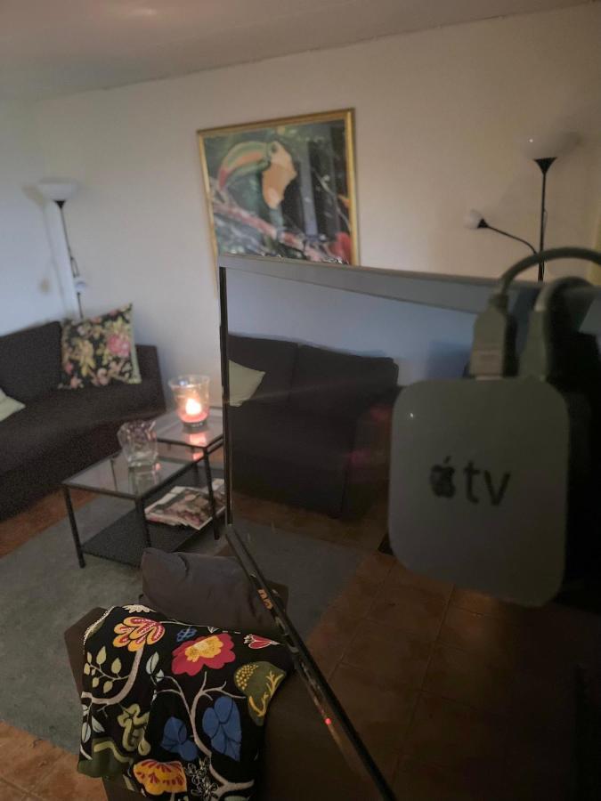 3-Rumslaegenhet I Villa Med Havsutsikt I Bastad Hindbaersvaegen 22 Båstad Exterior foto